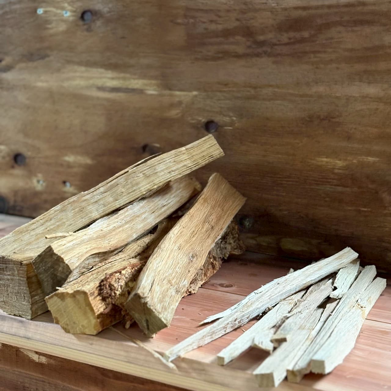 焚き付け薪・本薪の写真